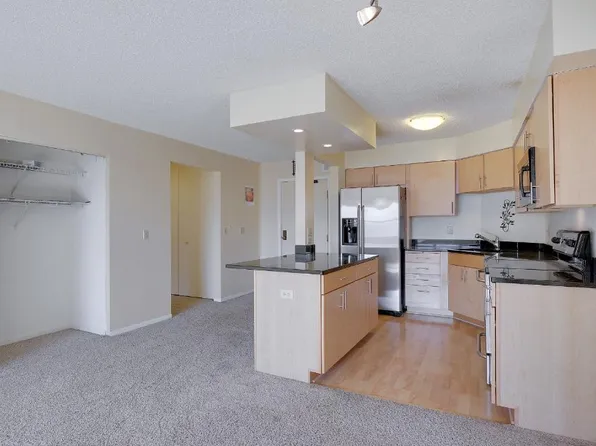 401 1st St S #414, Minneapolis, MN 55401