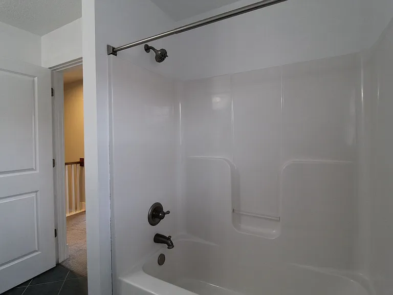 3733 Thompson Cir — Photo 24