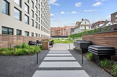 Rented by Living New York