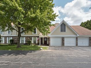 860 Chasefield Ln APT 3, Crystal Lake, IL 60014