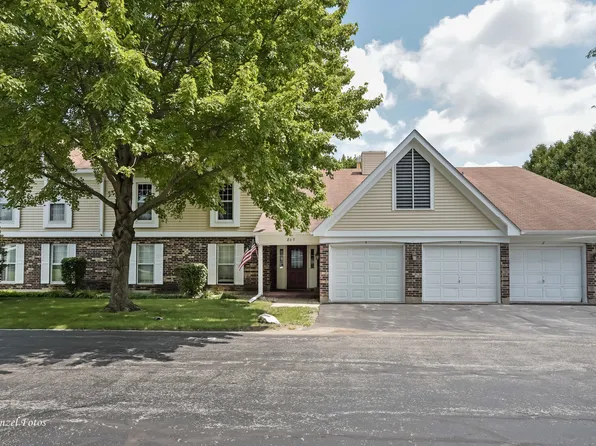 860 Chasefield Ln APT 3, Crystal Lake, IL 60014