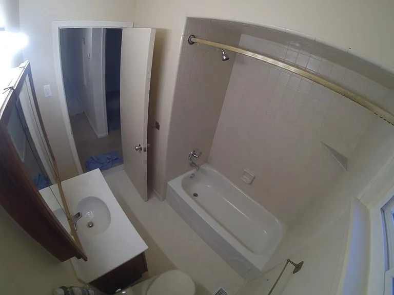 Bath room Angle 2