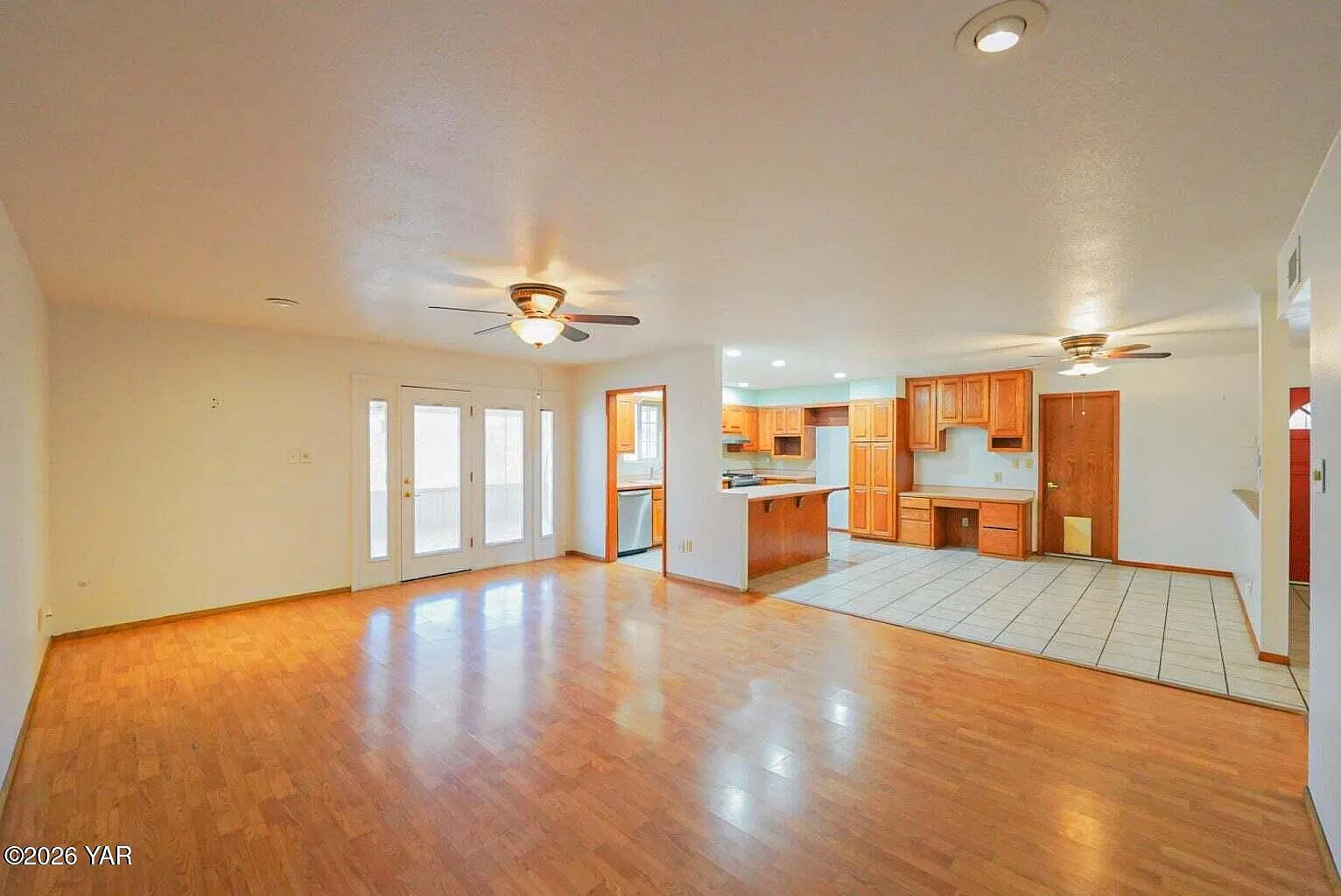 3 bed, 1688 sqft, $1,900 — Photo 4