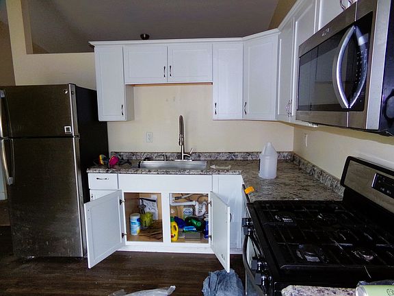5th image of 2125 44th St