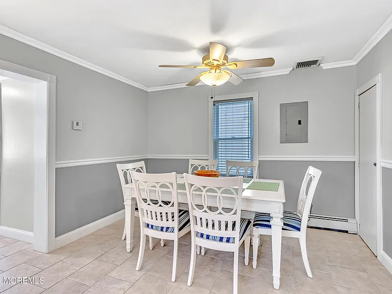 320 Ocean Park Ave — Photo 14