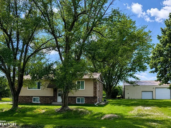 12149 Overturf Dr, Moravia, IA 52571