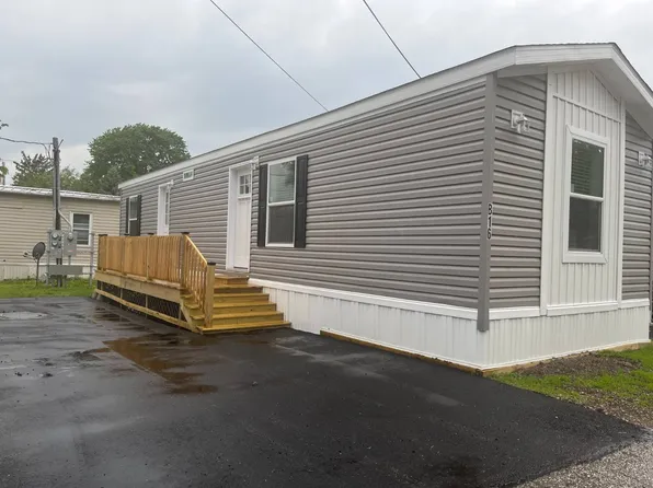 9151 Mentor Ave #B-16, Mentor, OH 44060
