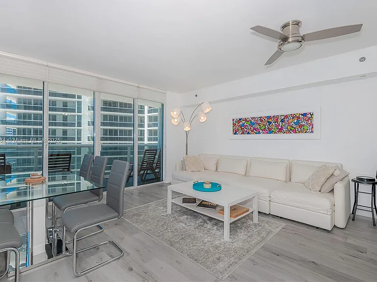 1830 S Ocean Dr #1605 — Photo 2