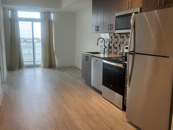 2nd image of 2782 Barton St E #512
