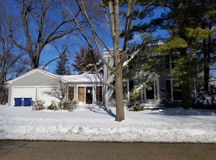 304 Gray St, St Charles, IL 60174