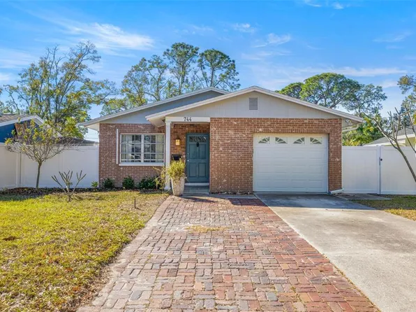 744 63rd Ave N, Saint Petersburg, FL 33702