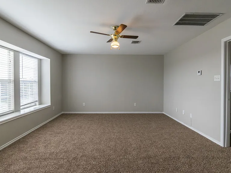 8512 Prairie Wind Trl — Photo 17