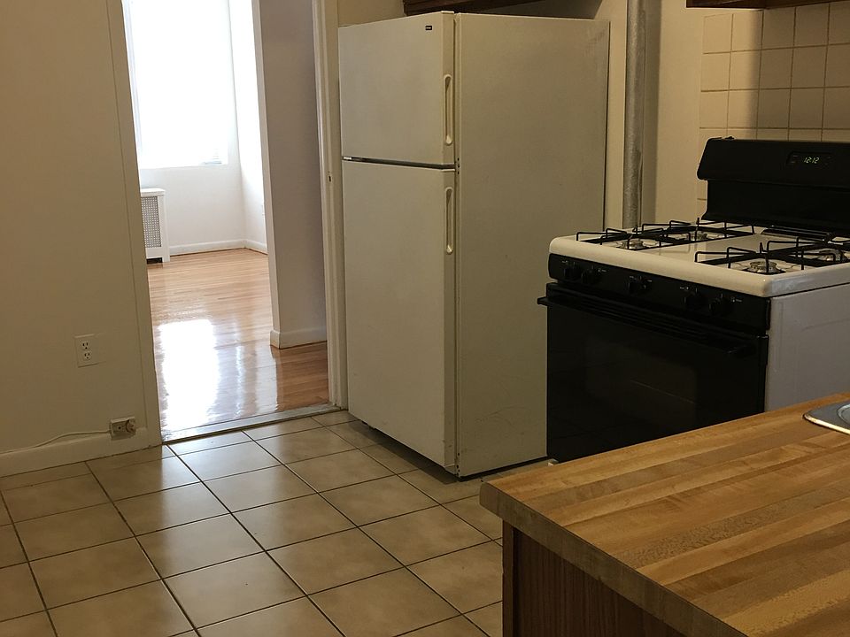 2nd image of 3158 Broadway