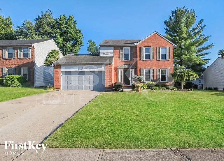 8635 Coran Dr — Photo 2