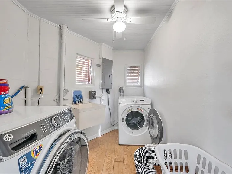 1261 12th Ct SW — Photo 54