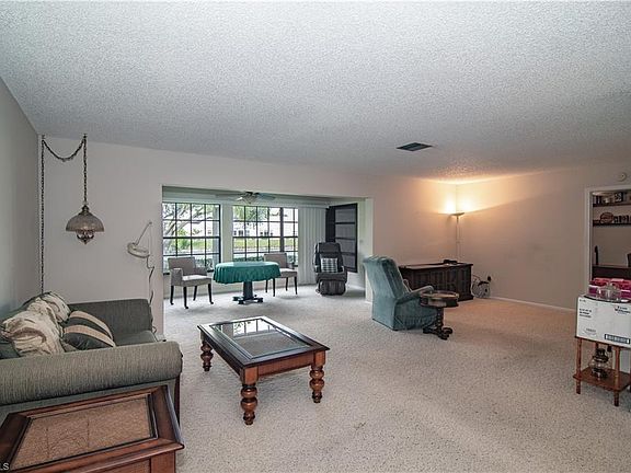 4th image of 1457 Edgewater Cir
