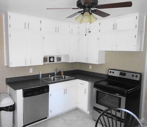 1st image of 2110 Glenworth Ave