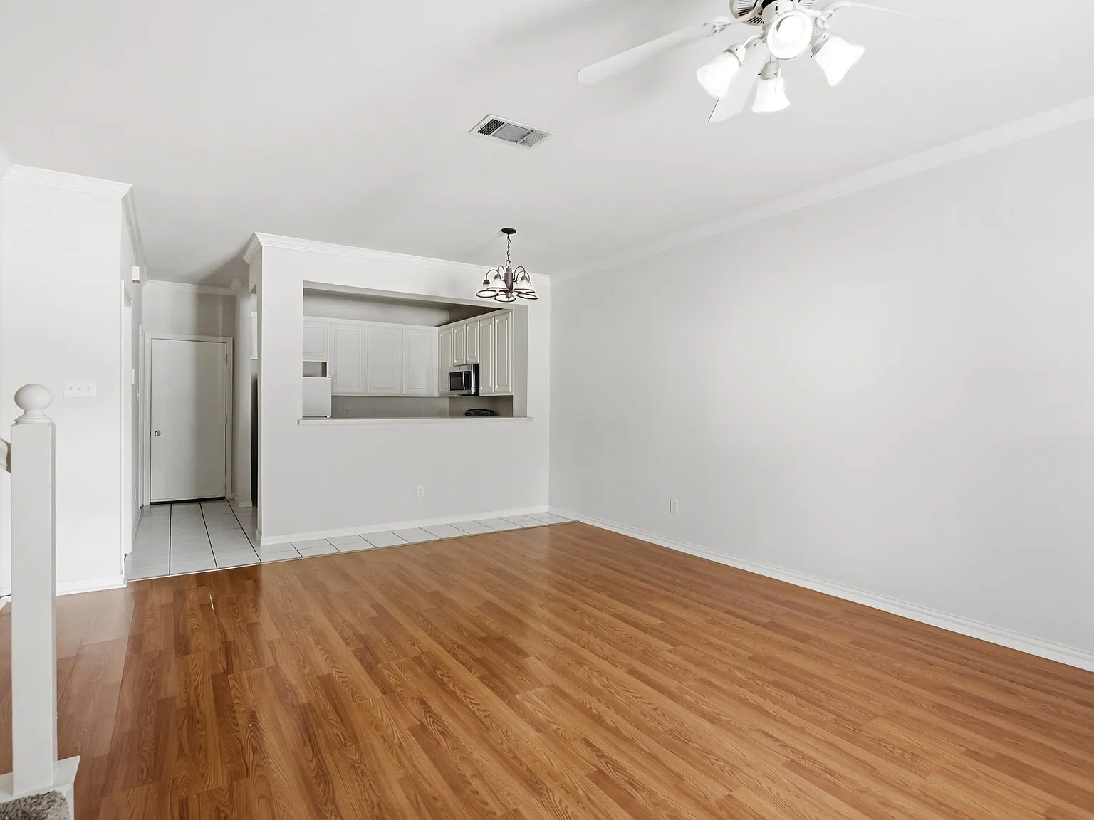 3 bed, 1533 sqft, $2,200 — Photo 4