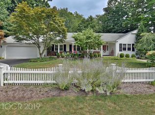 685 W Saddle River Rd, Ho Ho Kus, NJ 07423