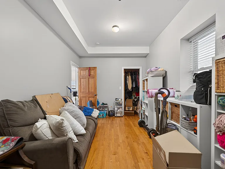 3115 N Oakley Ave #1 — Photo 17