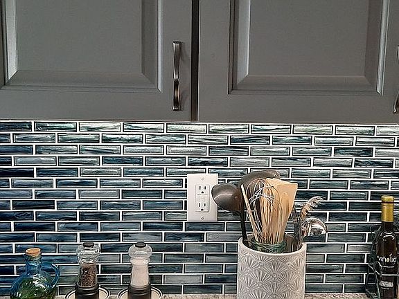 2nd image of 6768 Avienda De Los Foothills