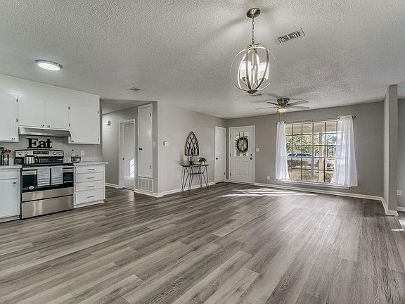 3rd image of 8291 Whitmire Dr
