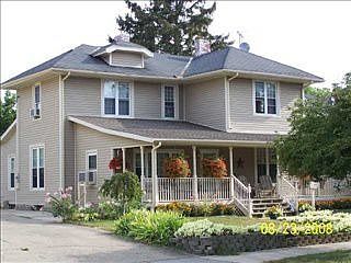 2nd image of 720 Washington Ave