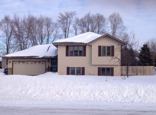 307 14th St N, Sartell, MN 56377