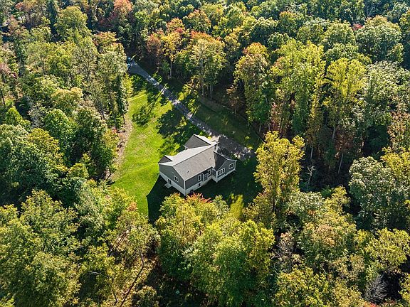 3rd image of 7280 Ridge Rd