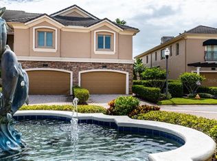 613 Saxony Blvd, Saint Petersburg, FL 33716