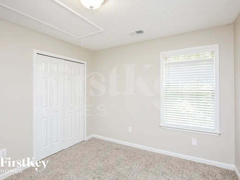 1577 Pinebreeze Dr — Photo 11