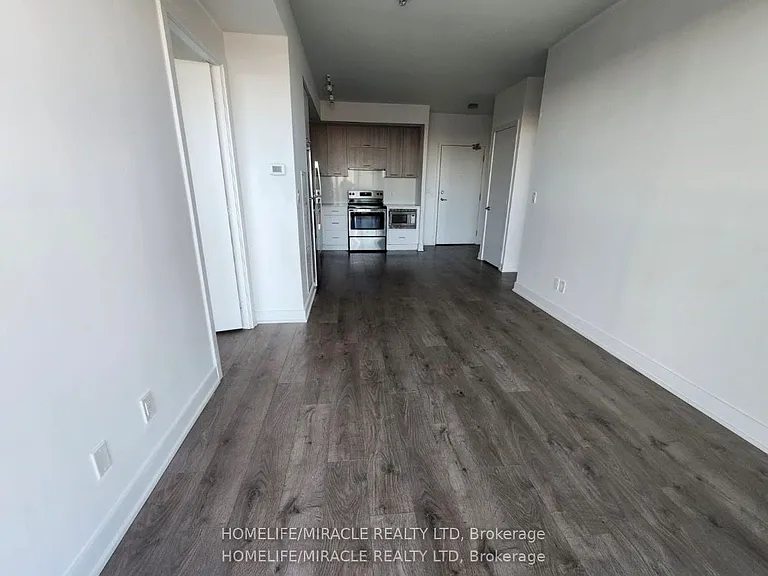 180 Veterans Dr #704 — Photo 3