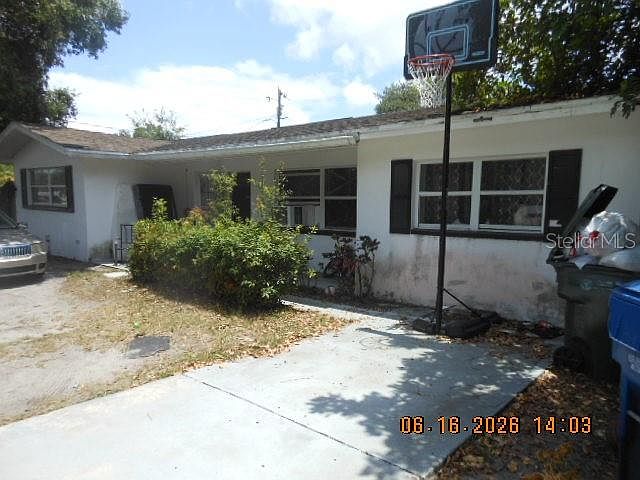 1st image of 1109 Rosery Rd NE