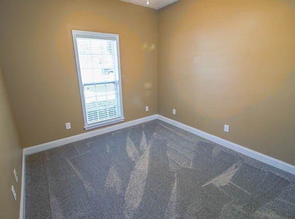 4th image of 21 Lee Road 2140