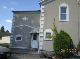 2916 Shady Run Rd, Youngstown, OH 44502