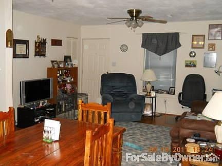 Living Room/Dining Room