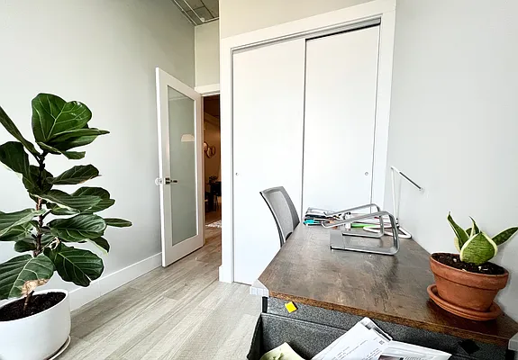 Rented by Pear NYC LLC | media 41