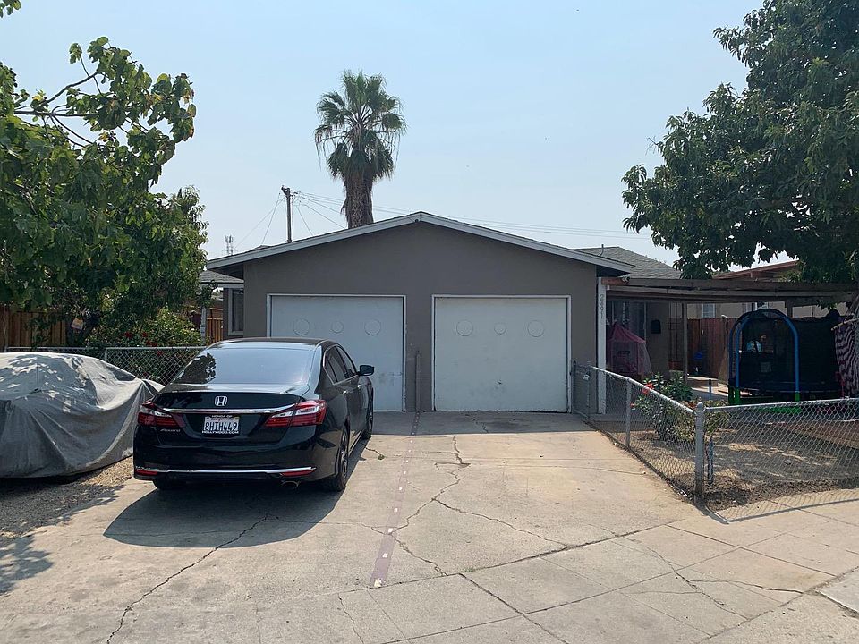 1st image of 2489 Clyda Dr