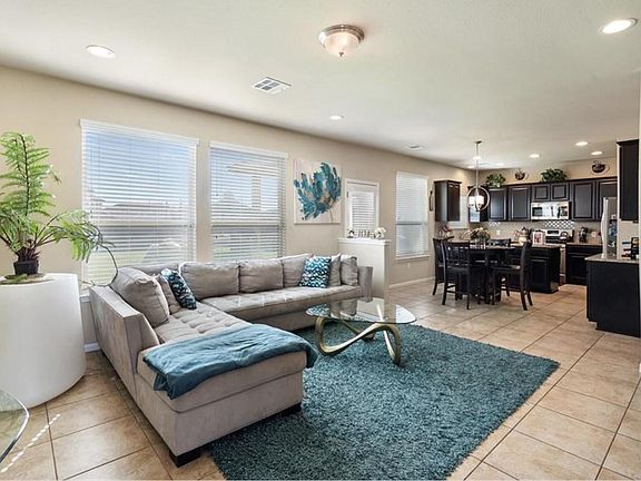 2nd image of 105 Cypress Bend Ct
