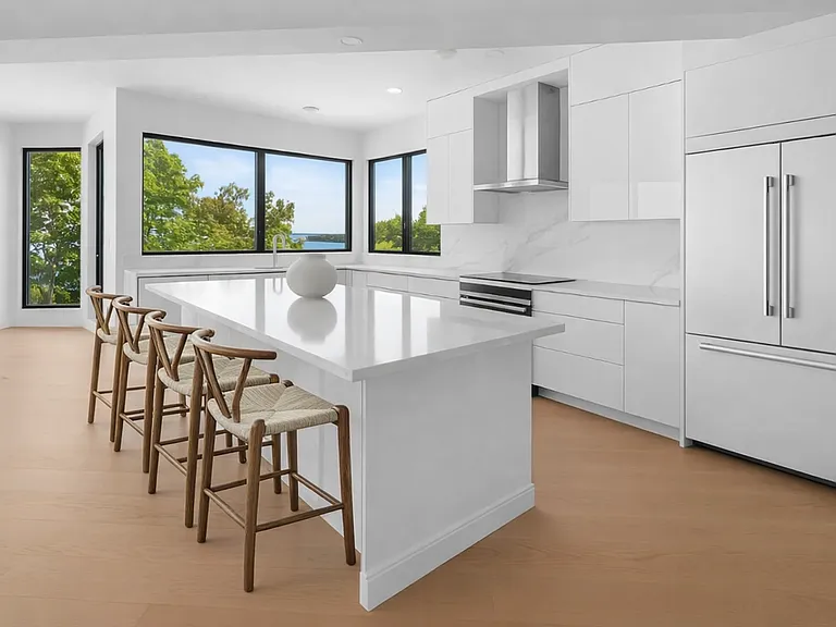10 Bayview Dr — Photo 7