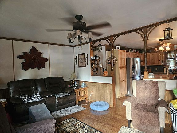 4th image of 8913 Rena Ln