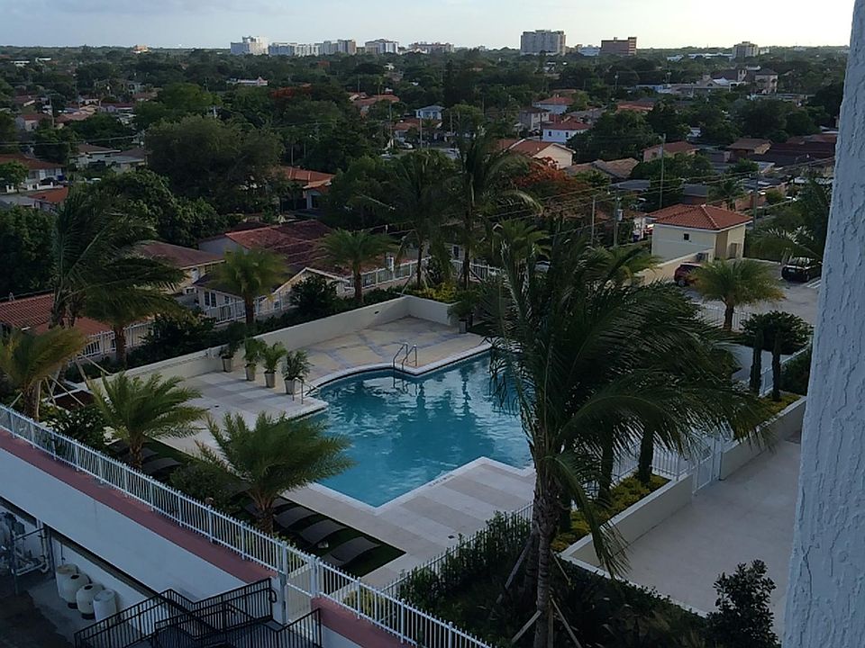 2nd image of 3010 Coral Way
