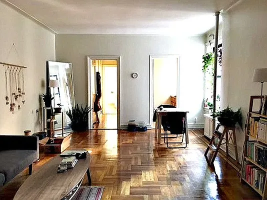 Rented by Level Group | media 23