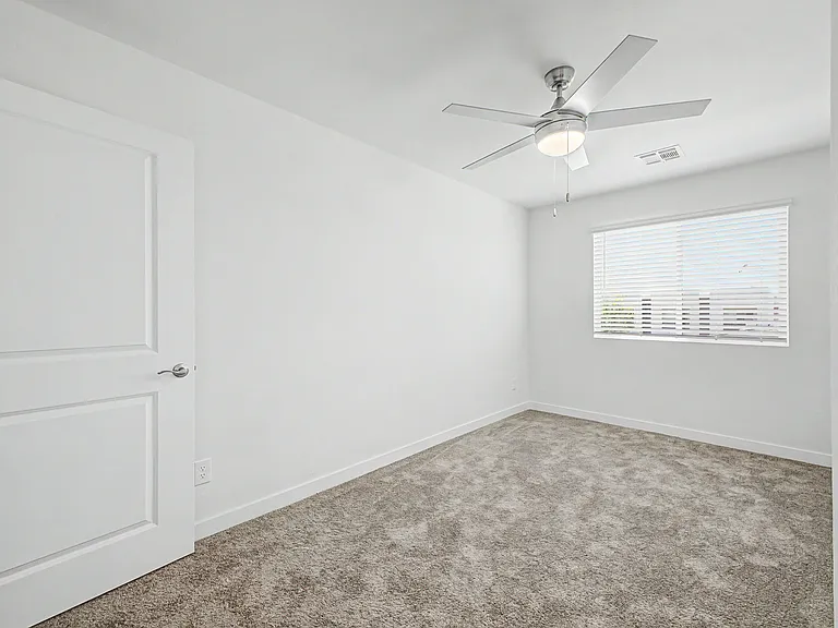 3148 N 37th St #2 — Photo 11