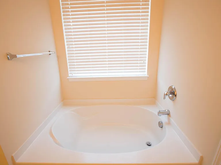 514 Sawcut Ln — Photo 18