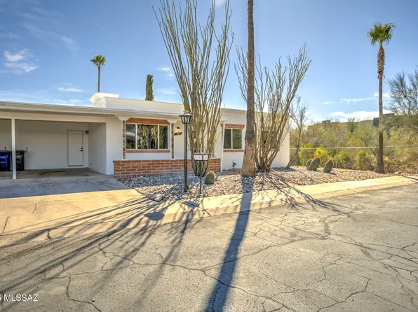 57 S Calcite Dr, Tucson, AZ 85745