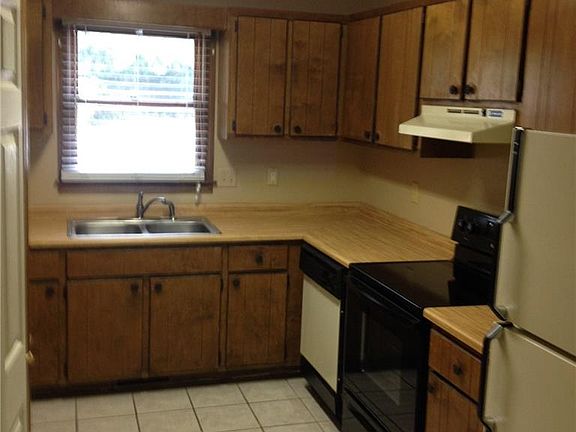 4th image of 343 Old Greenville Hwy APT 15
