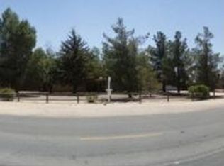14241 Rincon Rd, Apple Valley, CA 92307