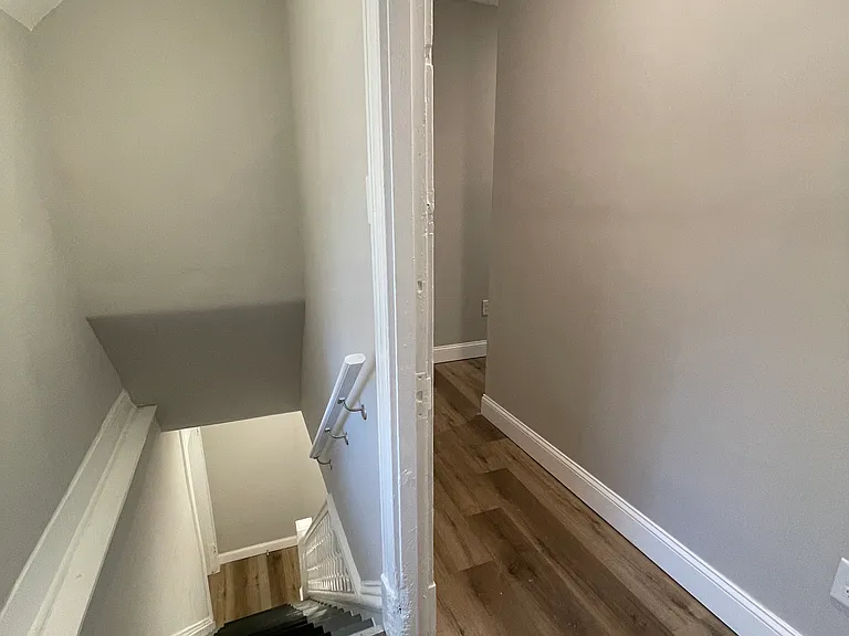 928 Fairbanks Ave — Photo 4