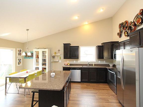 5th image of 234 Rockbrook Crossing Ave